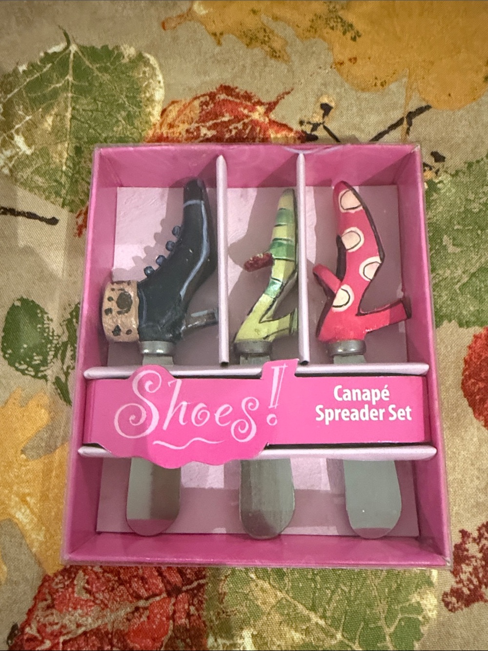 Canapé Spreader Set - Pink Shoes Design